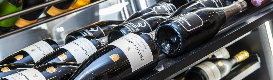 La Cave à vins & Champagnes du Restaurant "Le Jehanne" évolue et s'étoffe...