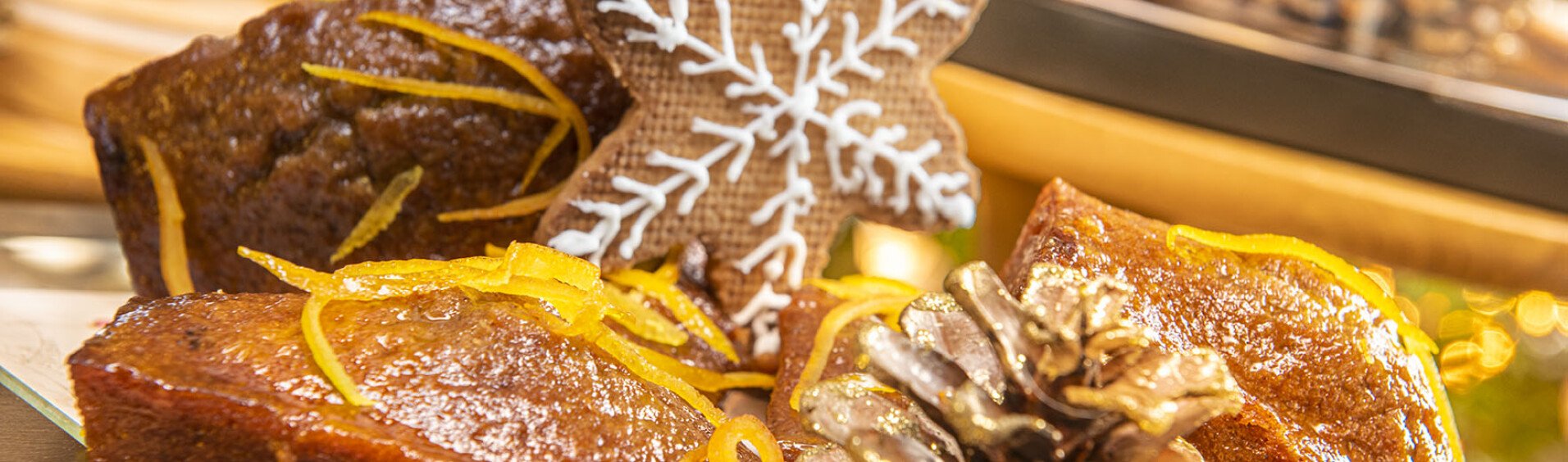 CHRISTMAS AND NEW YEAR BRUNCH